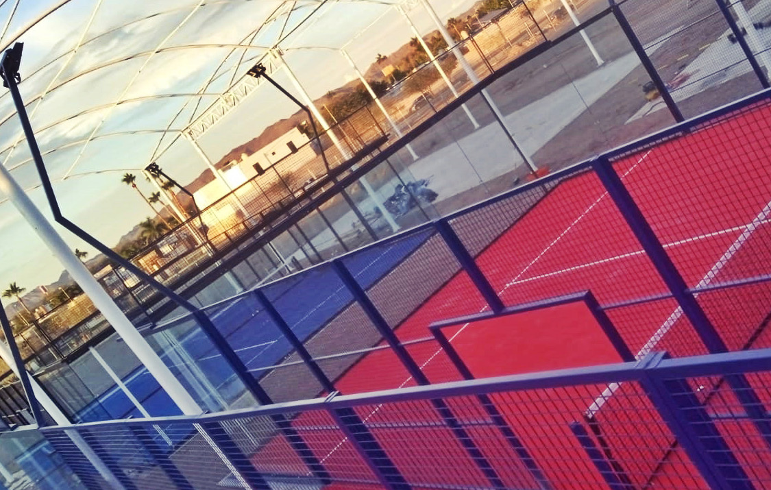 Cactus Padel Camargo Hermosillo — 4 canchas (2 panorámicas + 2 semipanorámicas) instaladas por Padel Center México en Blvd. Antonio Quiroga esquina Blvd. Juan Navarrete, Hermosillo Sonora