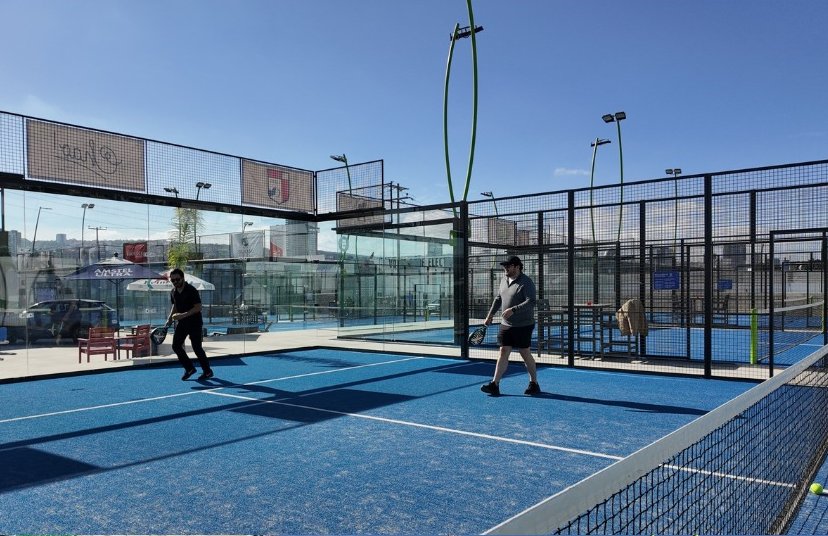 Cancha de pádel en Spin Padel, Tijuana, Baja California
